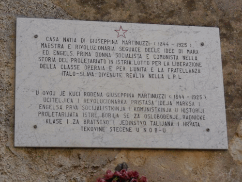 Foto Geburtshaus von Giuseppina Martinuzzi Labin: Inschrift 5