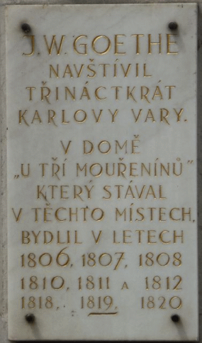 Foto Karlovy Vary: Rechte Inschrift am Goethe-Haus