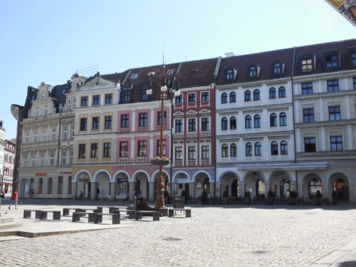 Foto Liberec: Rechts vom Rathaus