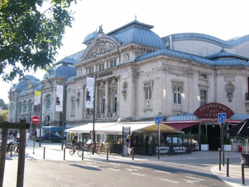 Foto Bourg-en-Bresse: Stadttheater