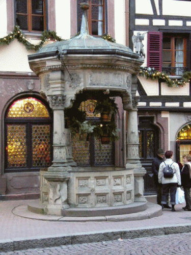 Foto Obernai: Brunnen