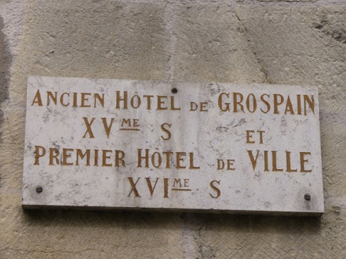 Foto Ornans ehem. Htel de Grospain: Inschrift