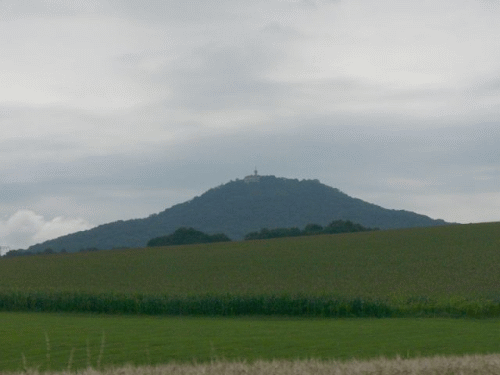 Photo Landeskrone  Grlitz : vue gnrale de la colline Landeskrone