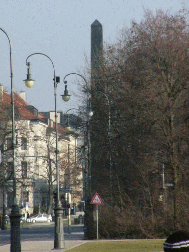 Foto: Mnchen Karolinenplatz vom Knigsplatz aus