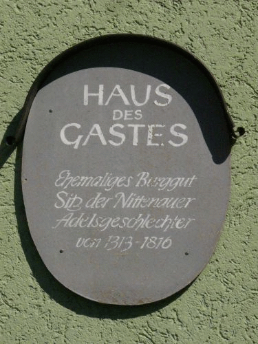Foto Nittenau: Inschrift am Haus des Gastes