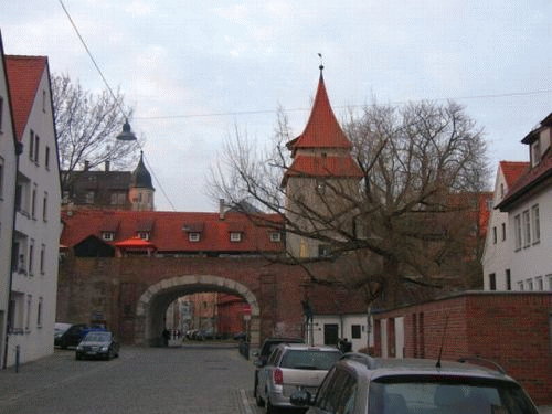 Photo Ulm: Seelturm and Zundeltor seen from the south in the Griesbadgasse