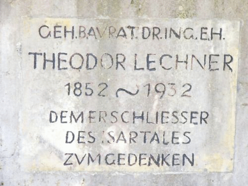 Foto Wolfratshausen: Inschrift fr Theodor Lechner