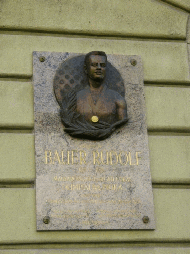 Foto Budapest: Gedenktafel für Olymiasieger Rudolf Bauer