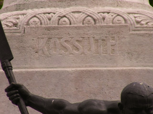 Foto Kecskemt: Vordere Inschrift Kossuth