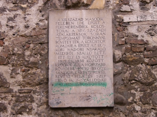 Foto Budapest Margit: Inschrift ehem. Franziskanerkloster