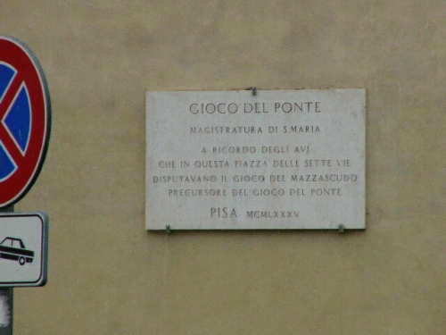 Foto Pisa: Inschrift zum Brckenspiel