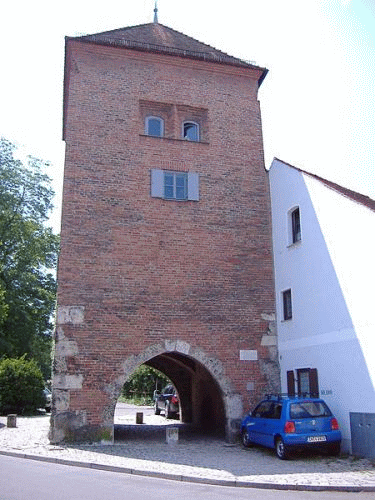 Foto Ingolstadt: Altstadtseite des Mnzbergtors
