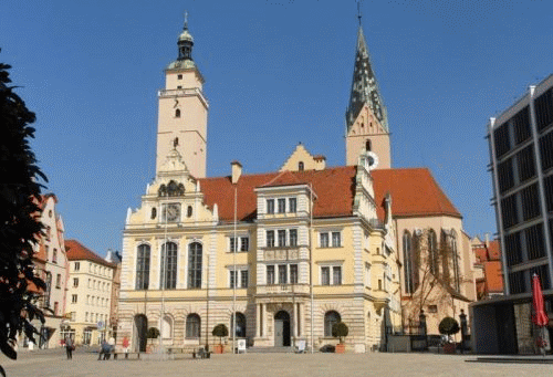 Foto Ingolstadt: Old Cityhall, Whistle-Tower, and tower of the Mauritiuskirche